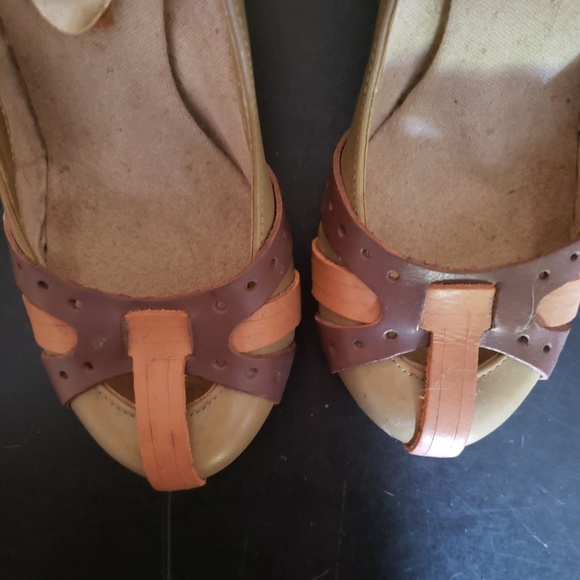 Charles David Exchange Vintage wood heel pumps - Picture 3 of 6